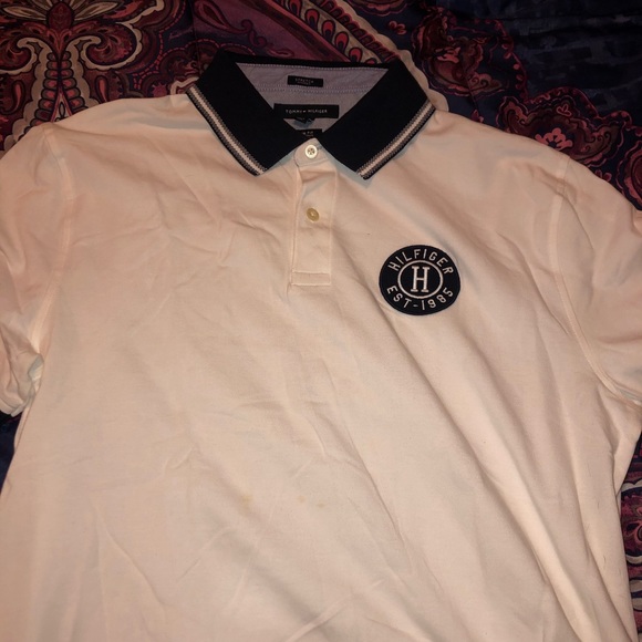 Tommy Hilfiger T-Shirt - Picture 1 of 2